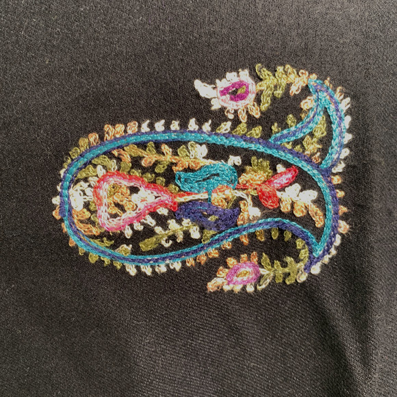 Black Hand Embroidered Cashmere Shawl - Picture 4 of 8